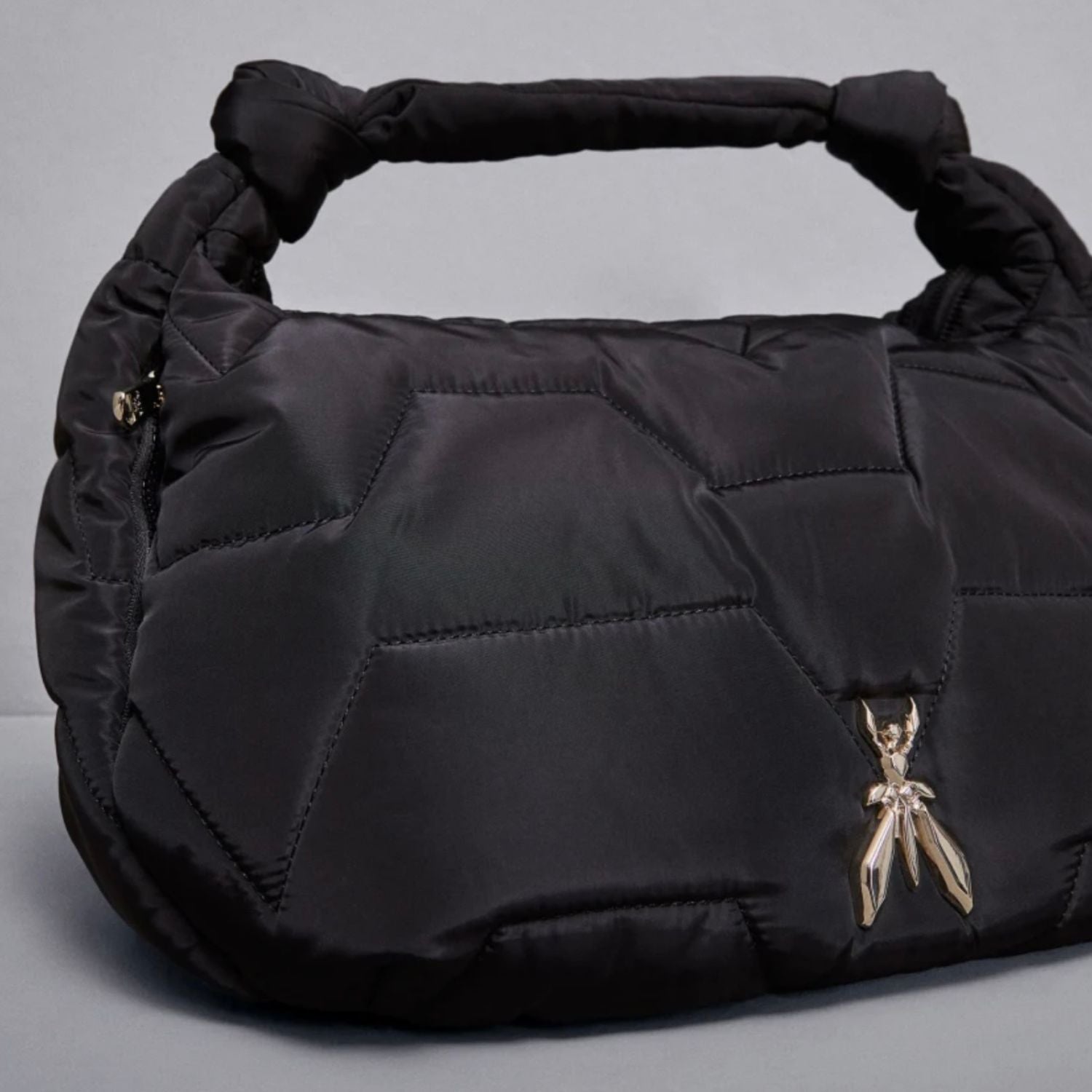 PATRIZIA PEPE - Borsa a spalla con zip in nylon, Nera